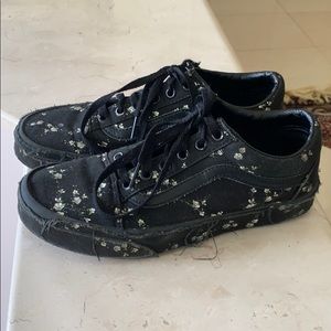 Black vans size US women’s 6 1/2